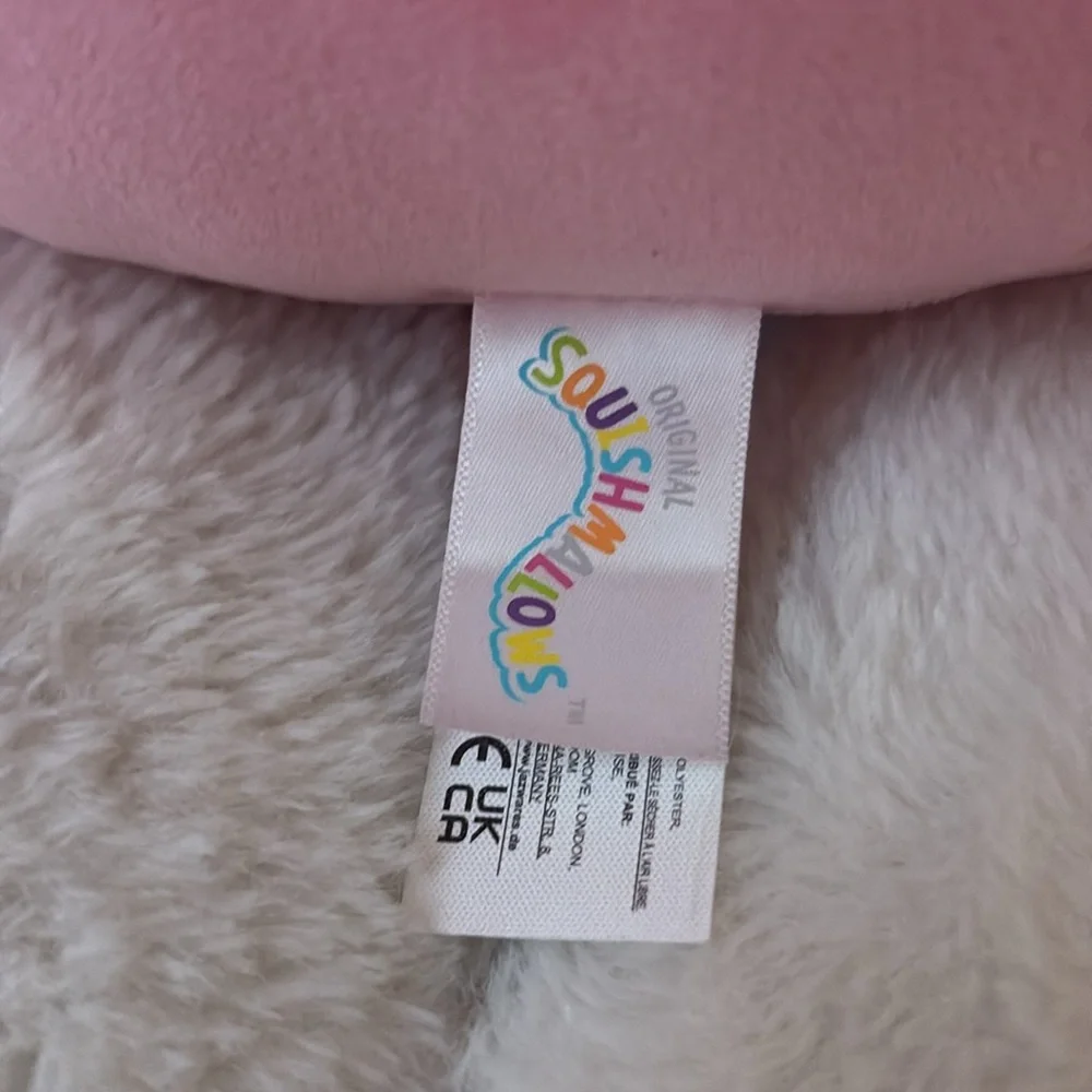 NWT Caparinne Valentines Day Big Foot Pink - Picture 4 of 5